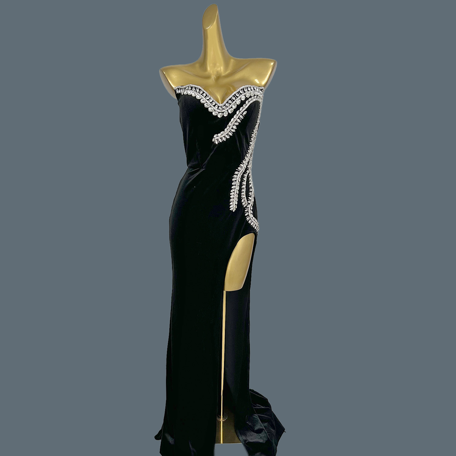 Women Formal Wear Photoshoot - Abito Lungo in Velluto Nero, Vestito