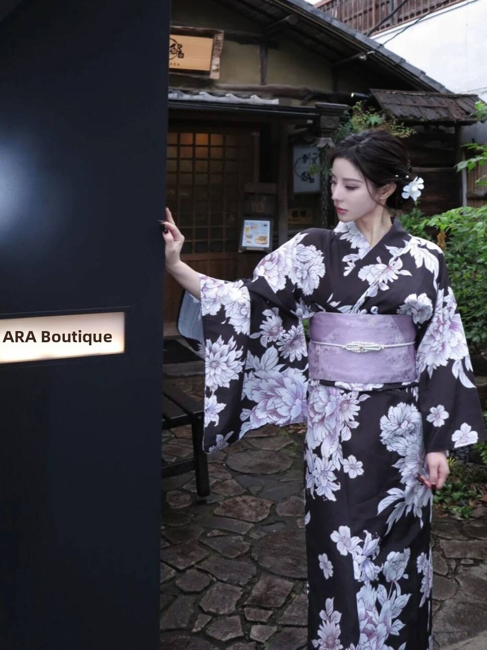 Kimono Tradizionale Giapponese - Women Formal Wear Photoshoot recensione e prezzo