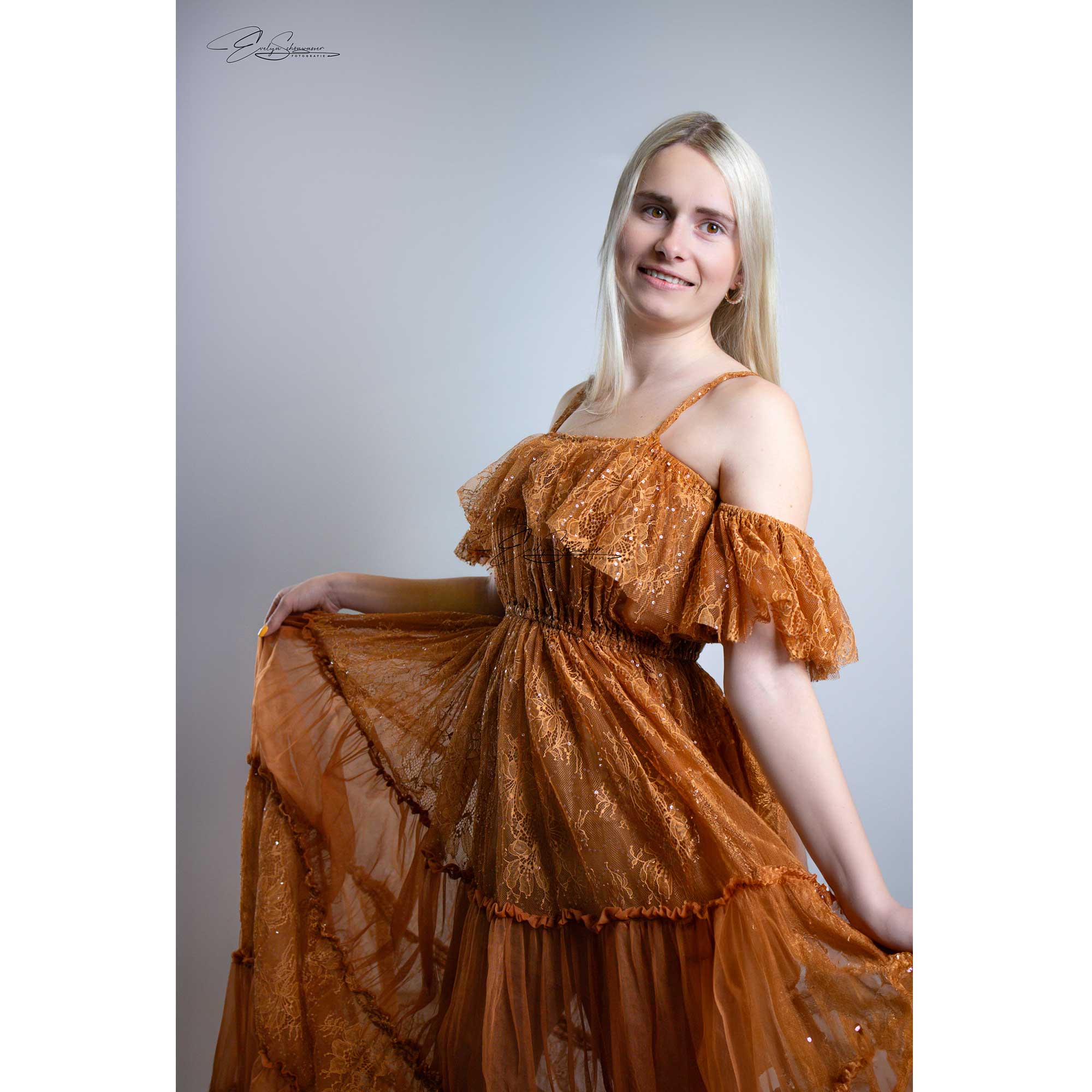 Don&Judy Abiti premaman Serviz - Women Formal Wear Photoshoot recensione e prezzo