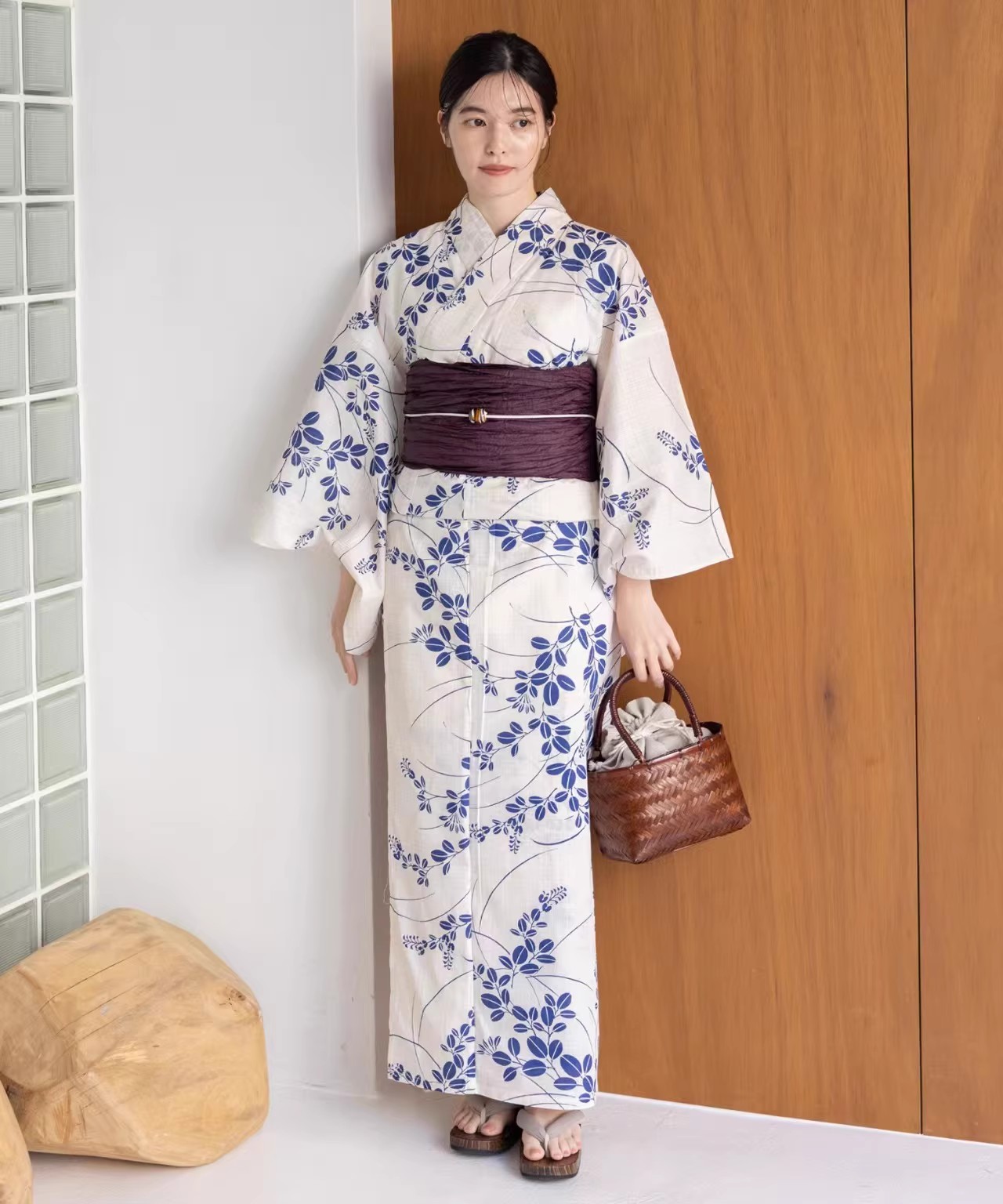 Kimono giapponese / Yukata da  - Women Formal Wear Photoshoot recensione e prezzo