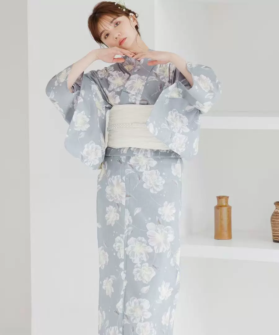 Yukata Kimono Tradizionale Gia - Women Formal Wear Photoshoot recensione e prezzo